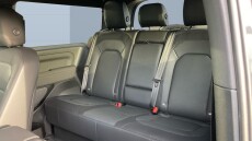 Land Rover Defender 3.0 D250 X-Dynamic SE 90 3dr Auto Diesel Estate